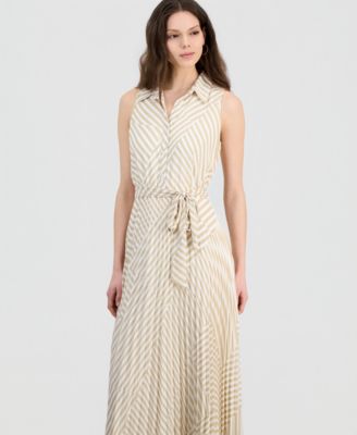 Petite Printed Pleated Maxi Dress