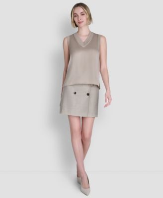 Women's Mixed Media V-Neck Sleeveless Sweater