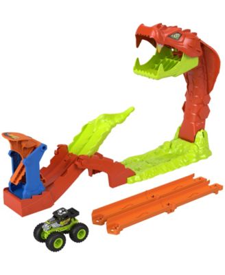 Monster Trucks Snake Slam Takedown Playset
