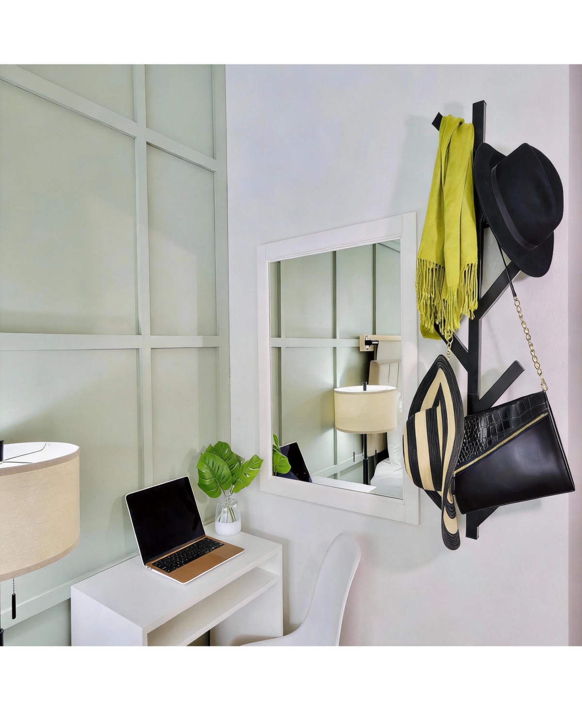 Yigii Modern Wall-Mounted Coat Rack - Stylish & Space-Saving