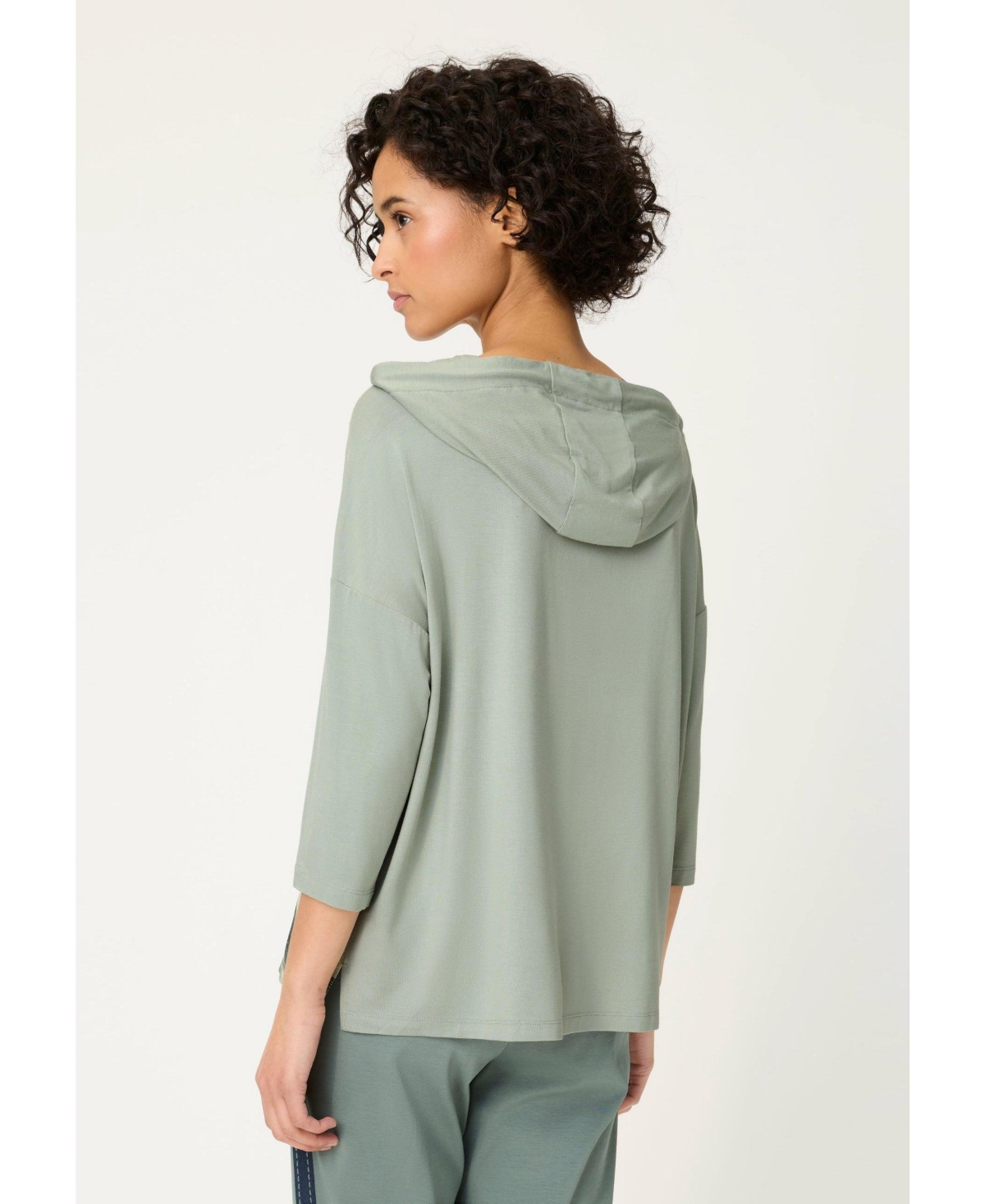 Olsen Women's Mixed Media Leaf Print T-Shirt with Hood