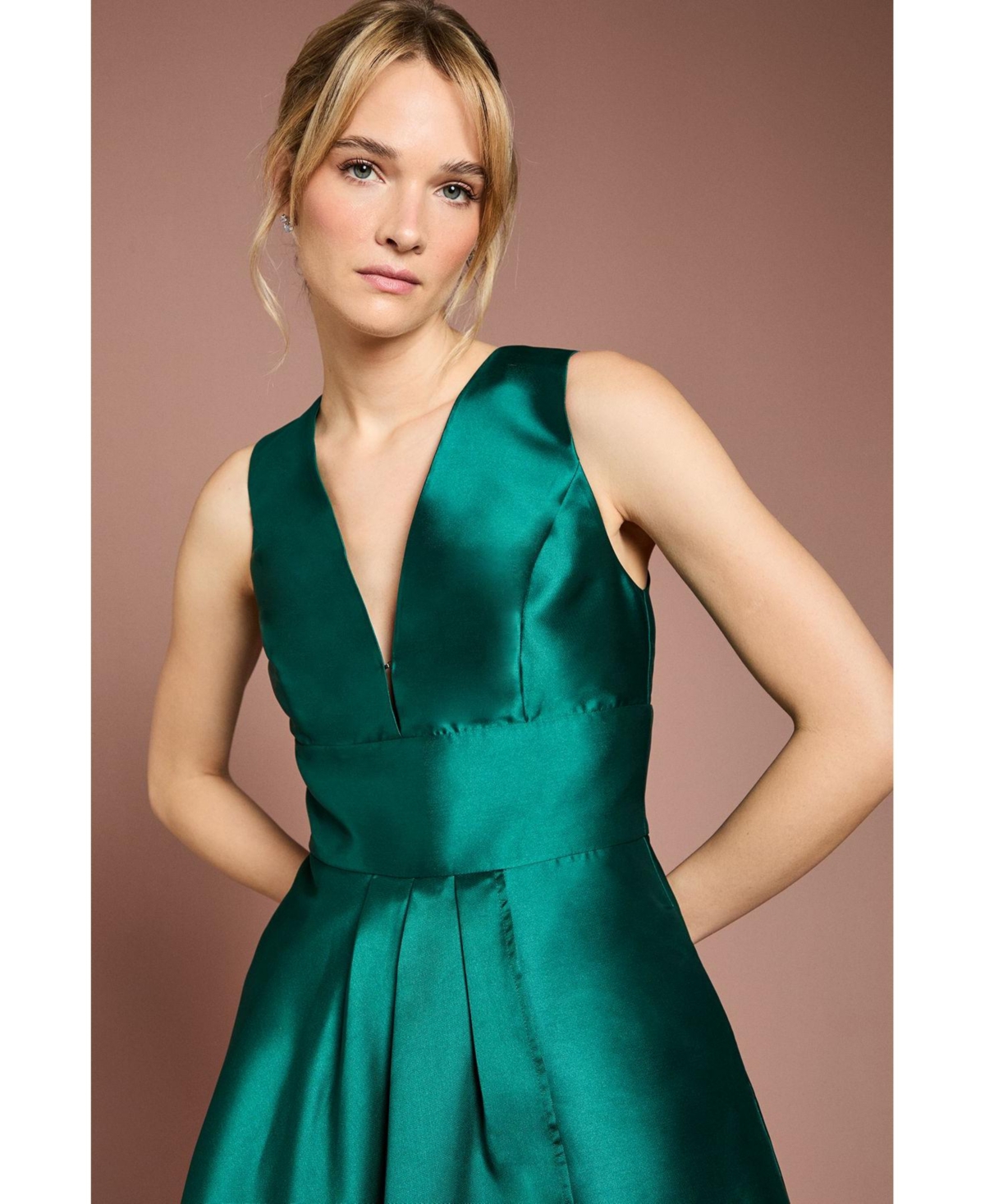 Coast Women's Plunge Waterfall Maxi Dress