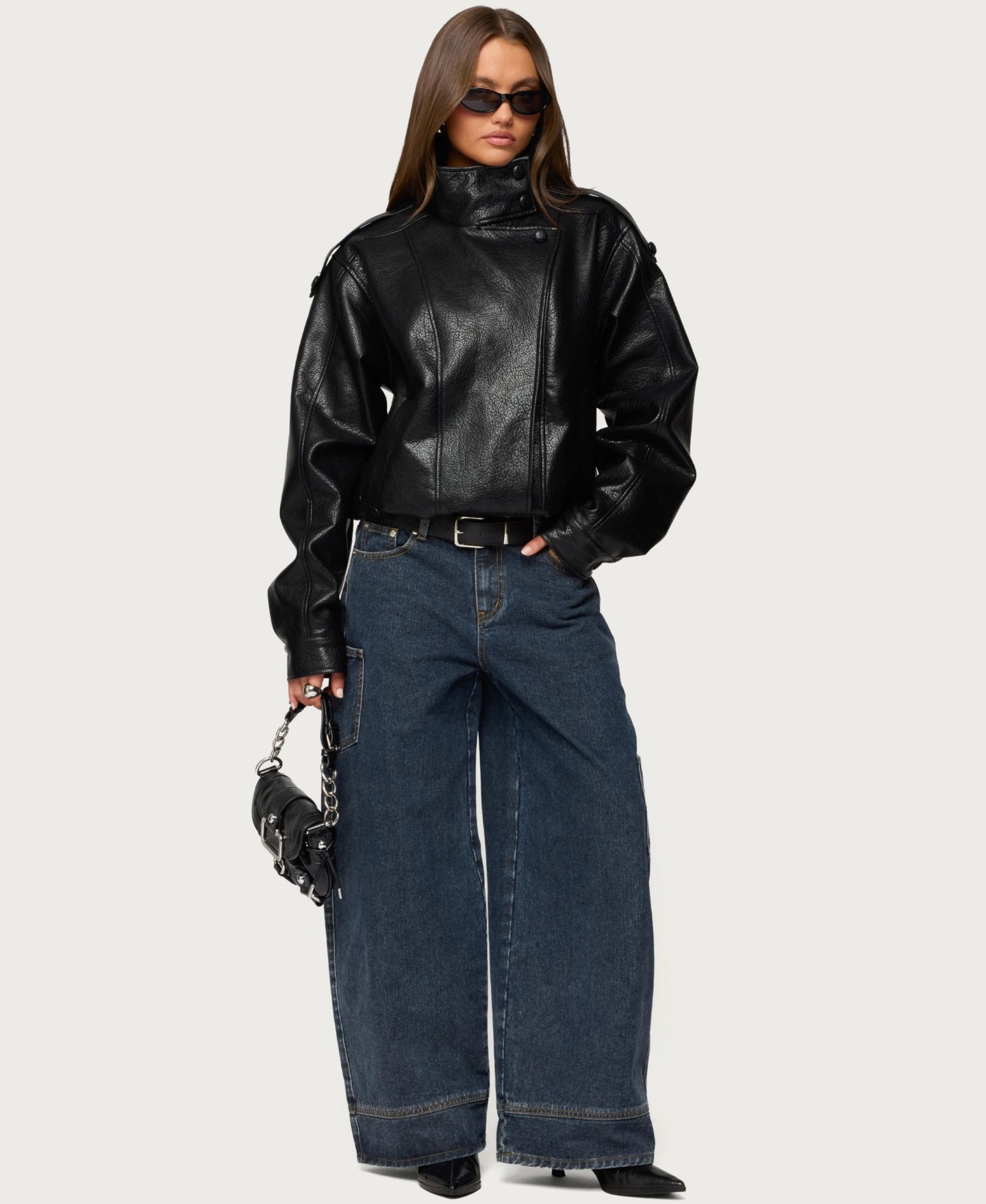 Женская куртка Edikted Jaicee High Neck Oversized Faux Leather, цвет: Чёрный — фото 5