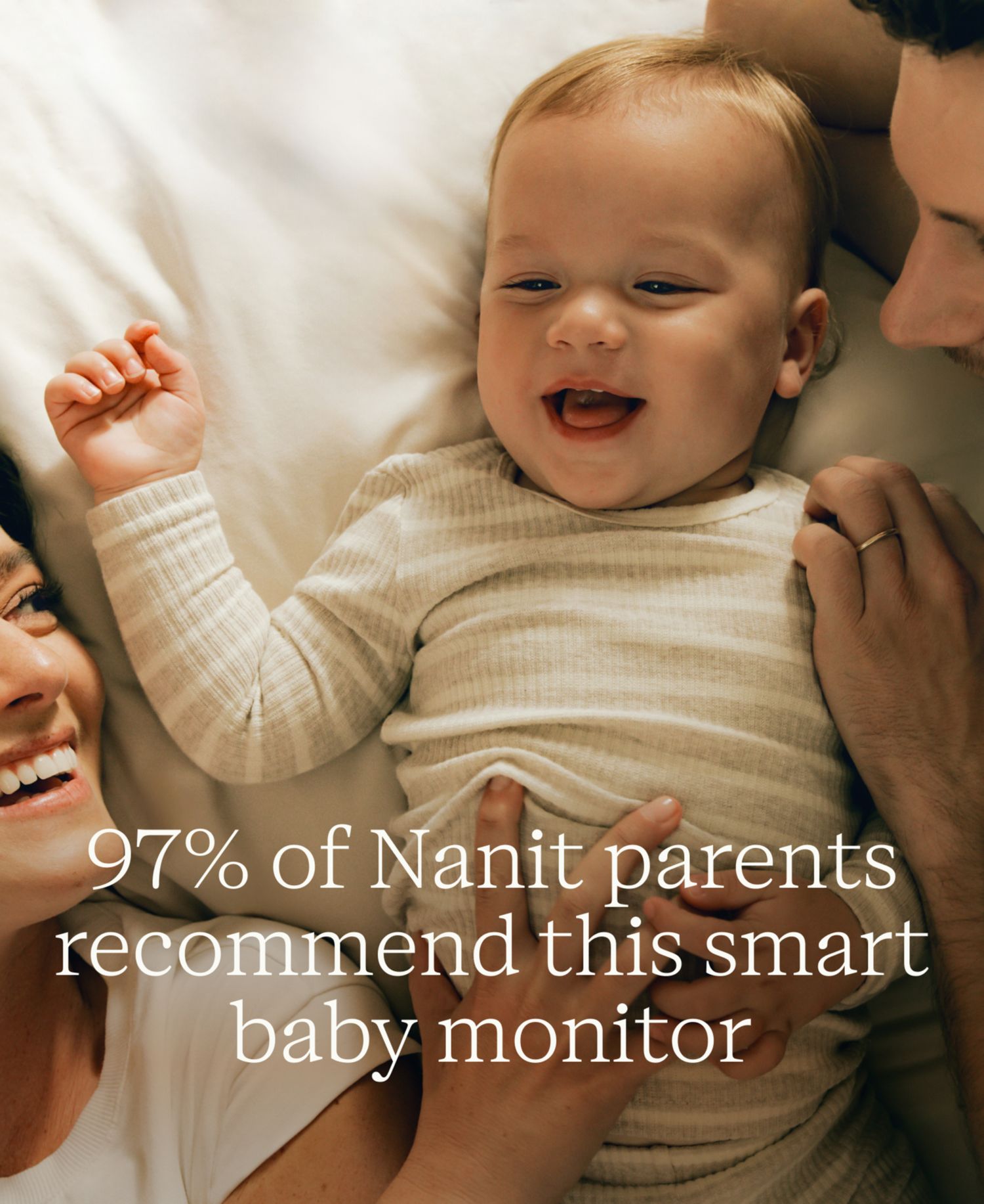 Pro Smart Baby Monitor and Wall Mount