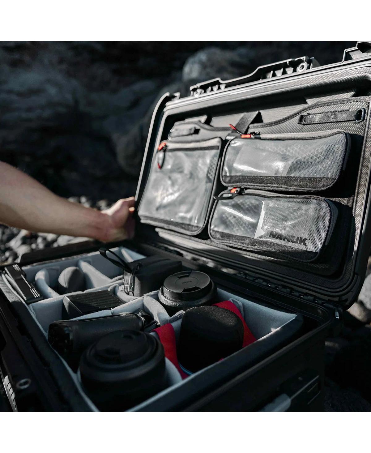 Nanuk Wheeled Series 935 Lightweight Nk-7 Resin Waterproof Protective Case for Dslr Camera, 3 Lenses, Flash