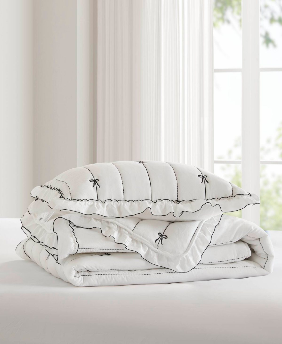 Intelligent Design Liv Microfiber Down-Alternative 2-Pc. Quilt Set, Twin/Twin Xl