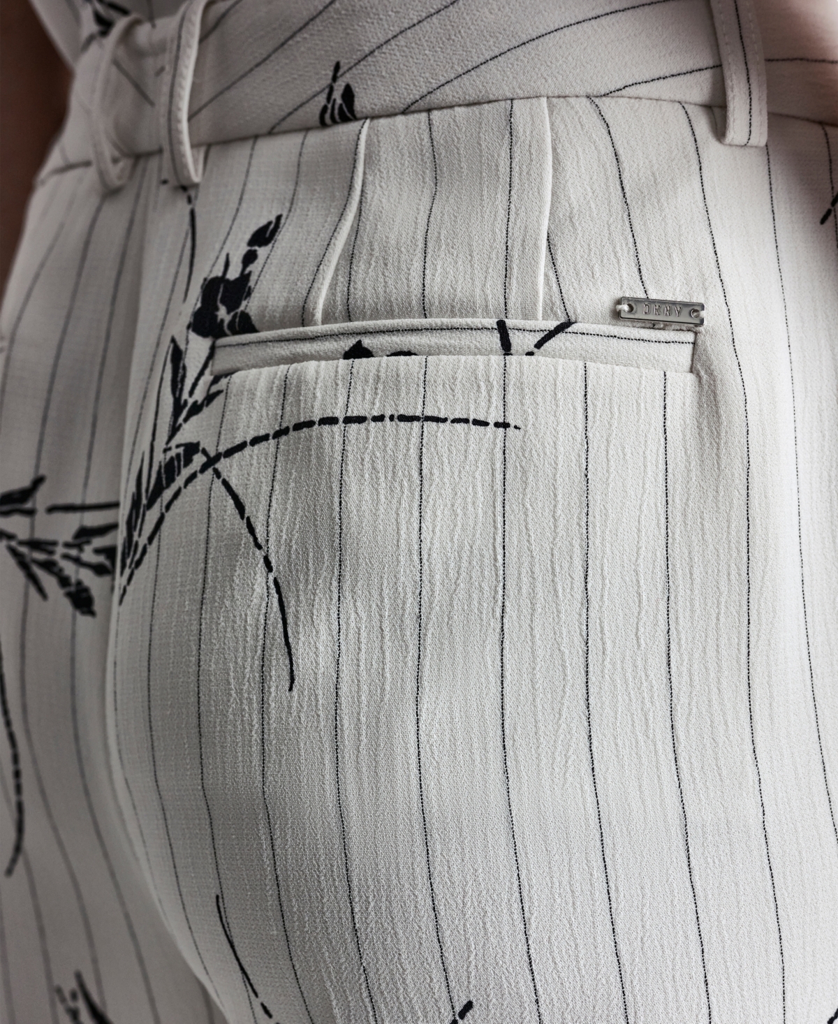 Dkny Women's Pinstripe Floral Mid Rise Flared Pants