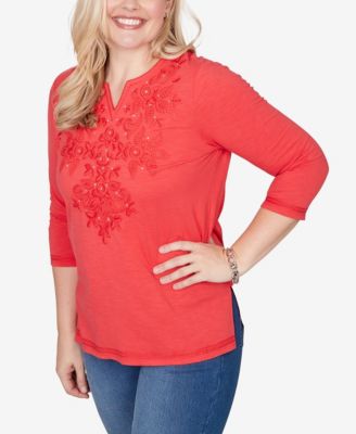 Petite Port Side Tonal Embroidered Split Neck Top