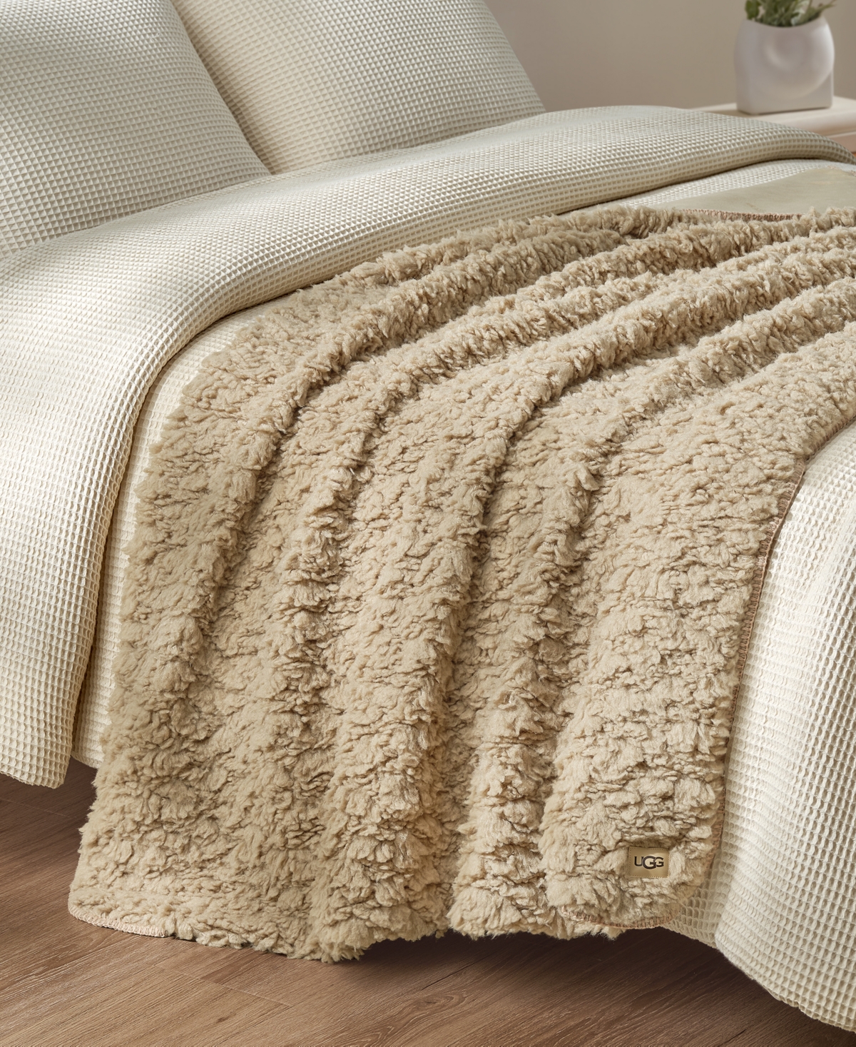 Ugg Shira Textured Throw, 50" x 70"