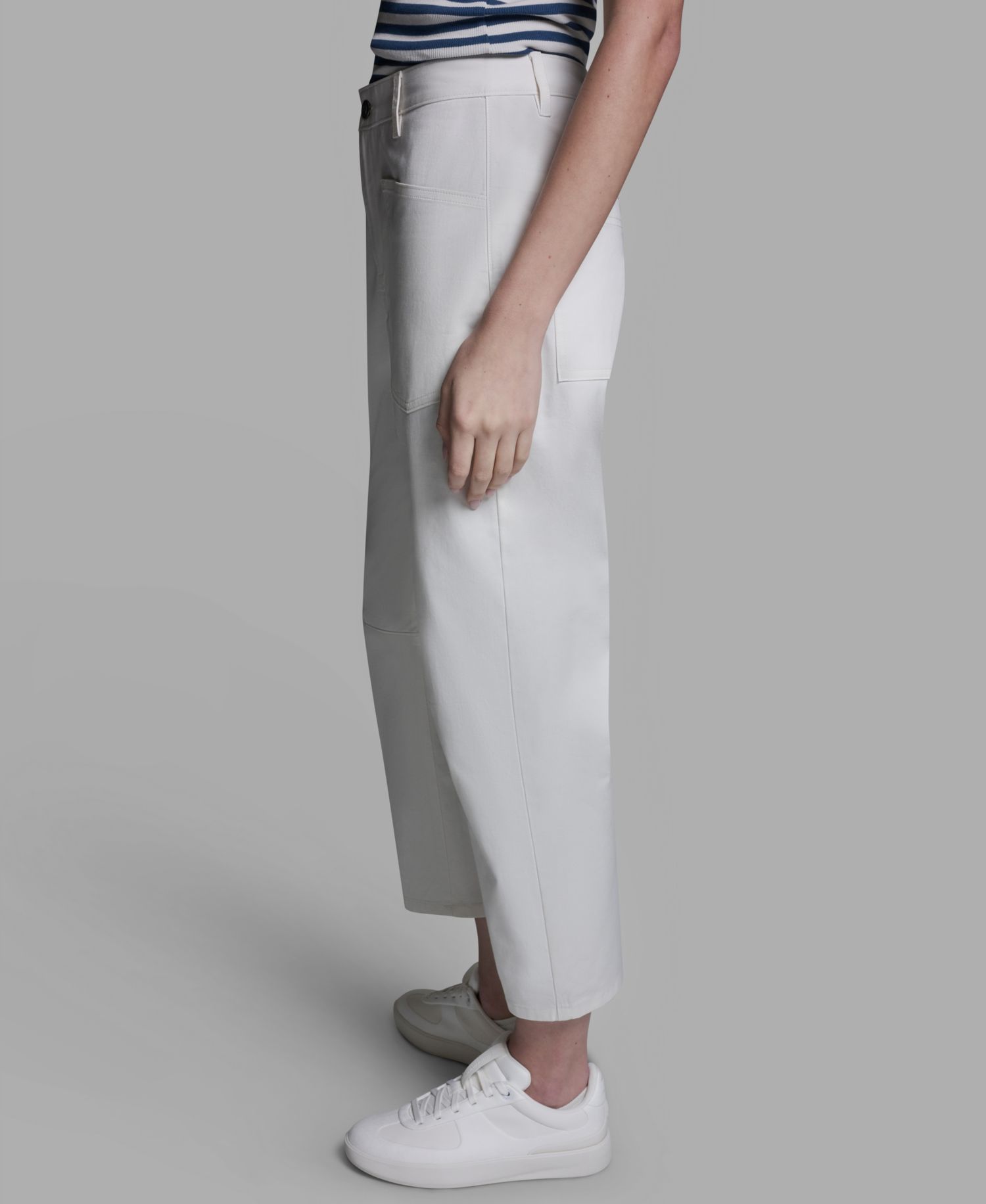 Women's Mid-Rise Pocket Detail Barrel Pants