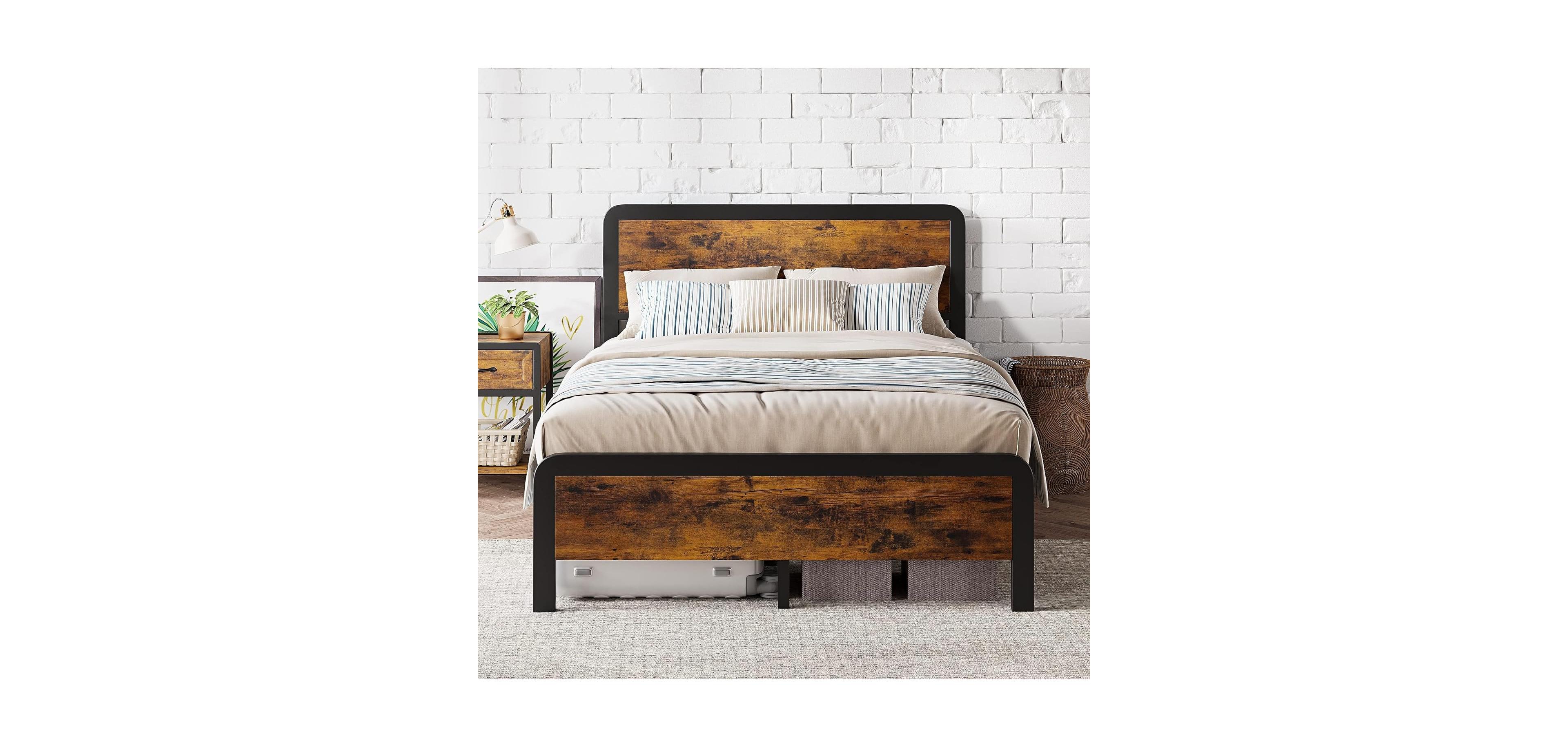 Gaomon Wood Platform Bed Frame with Headboard and Footboard, Safety Rounded Corners and Metal Slat Support