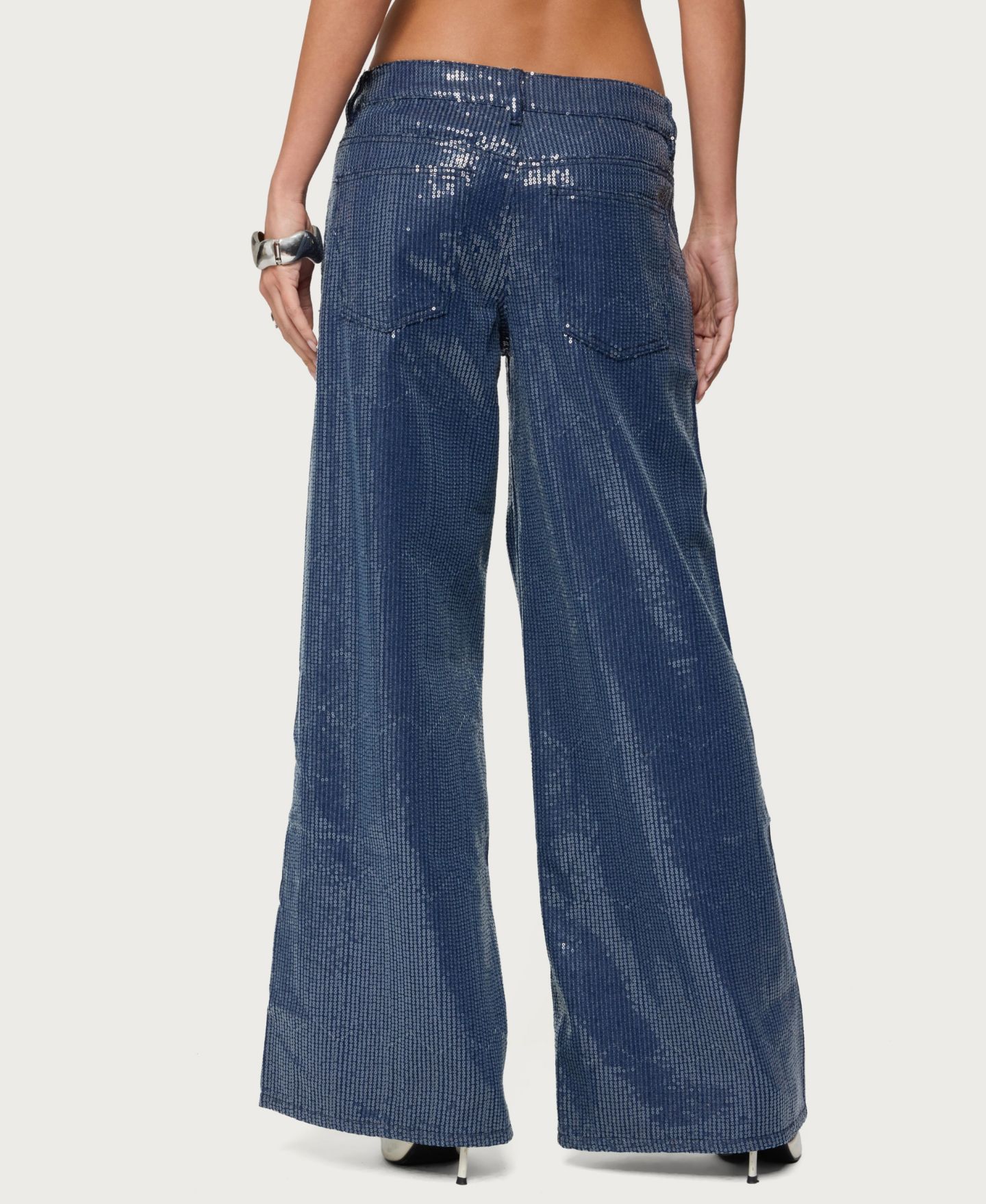 Женские джинсы Edikted Mirella Sequin Low Rise Baggy, цвет: Тёмный синий — фото 3
