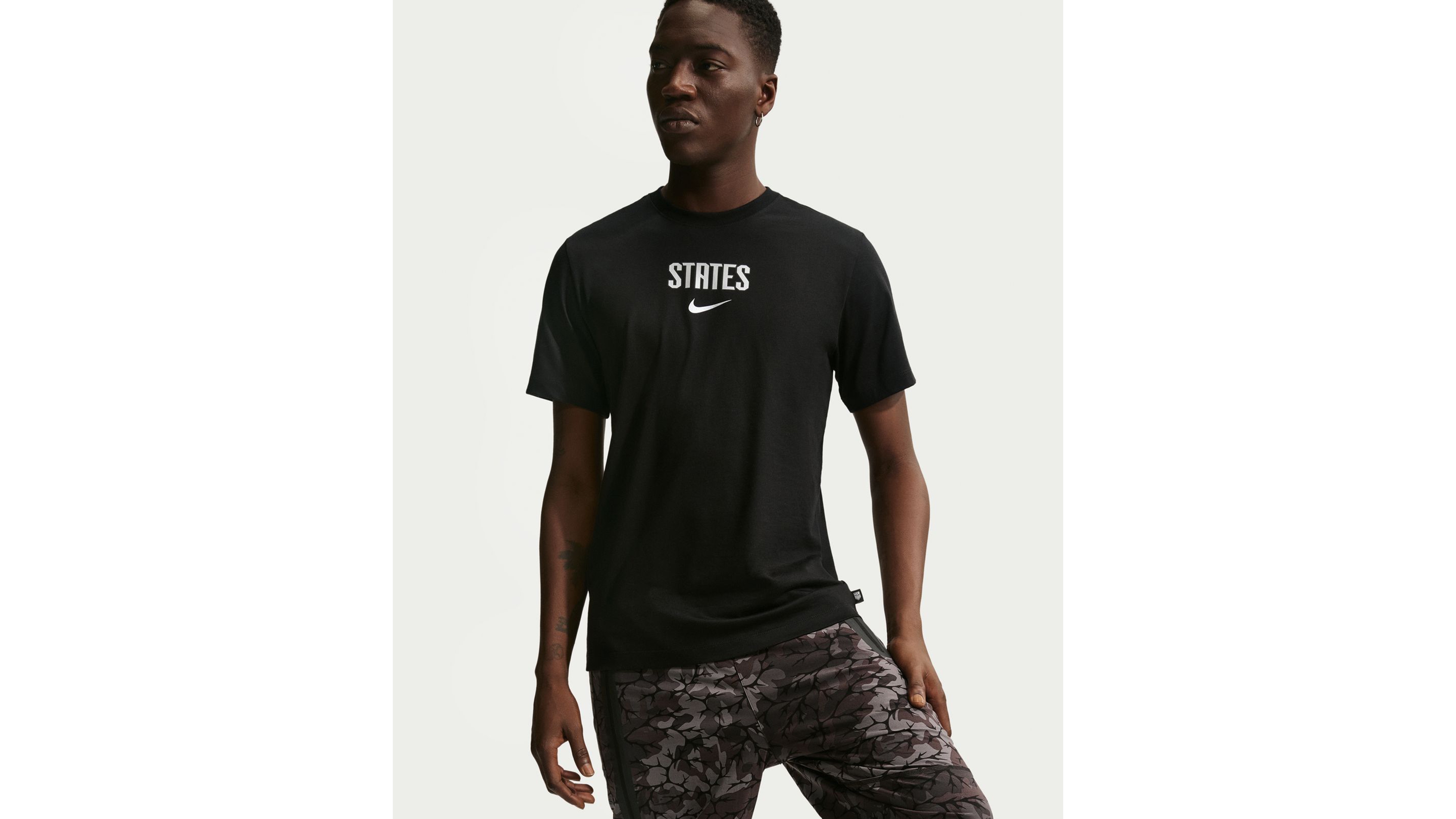 Nike Men's Wordmark Short-Sleeve Soccer T-Shirt