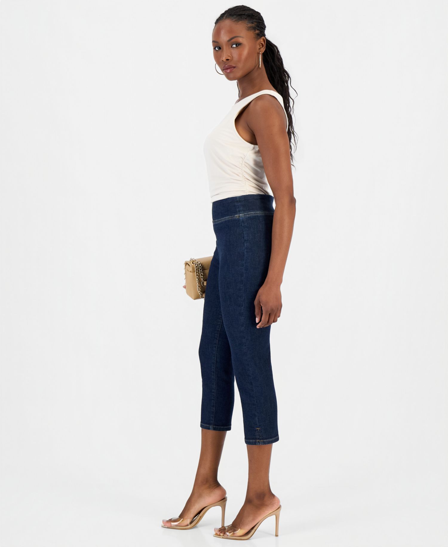 Petite Pull-On Capri Jeans