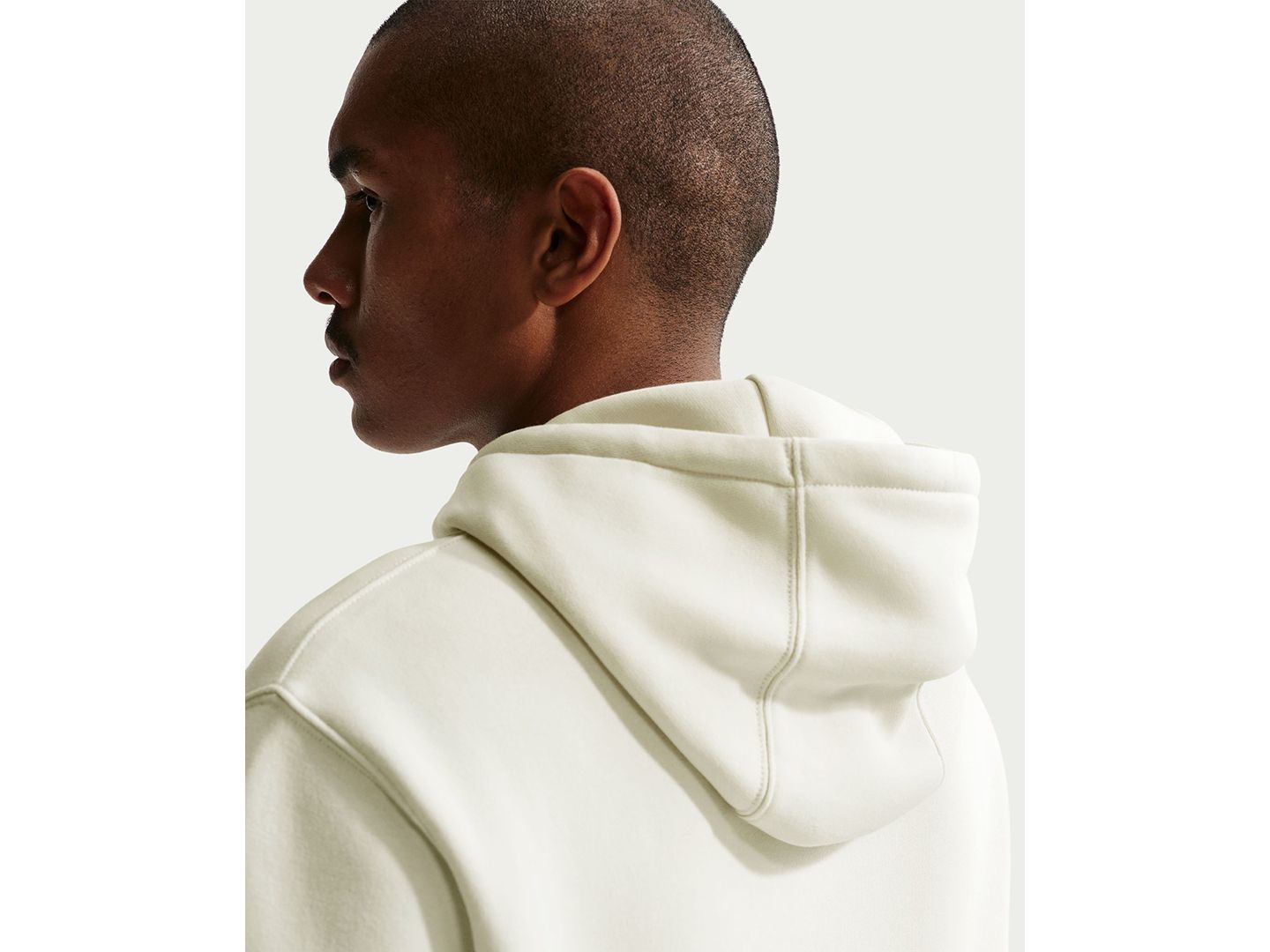 Мужские толстовки Nike Embroidered Logo Relaxed-Fit, цвет: Кремовый — фото 4