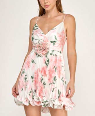 Juniors' Pleated Floral Dress