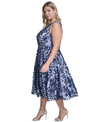 Plus Size Sleeveless V-Neck Midi Dress