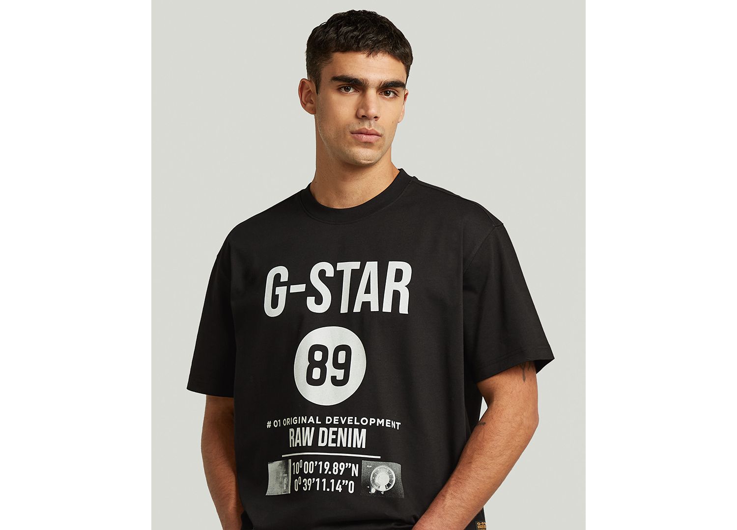 Men's Graphic Regular-Fit T-Shirt