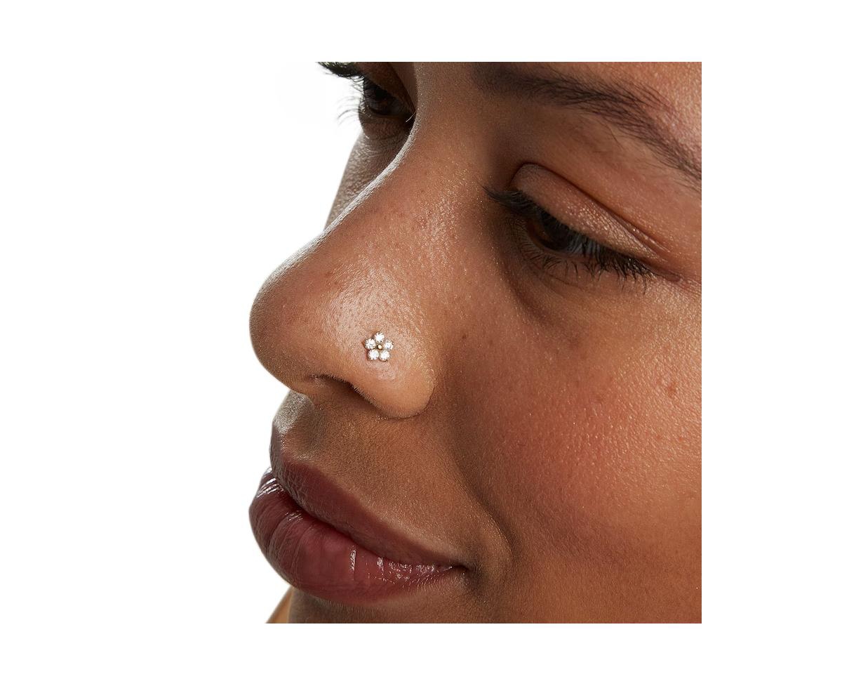 Curata Jewelry Solid 14K Gold 4mm 20 Gauge Cubic Zirconia Flower Nose Stud