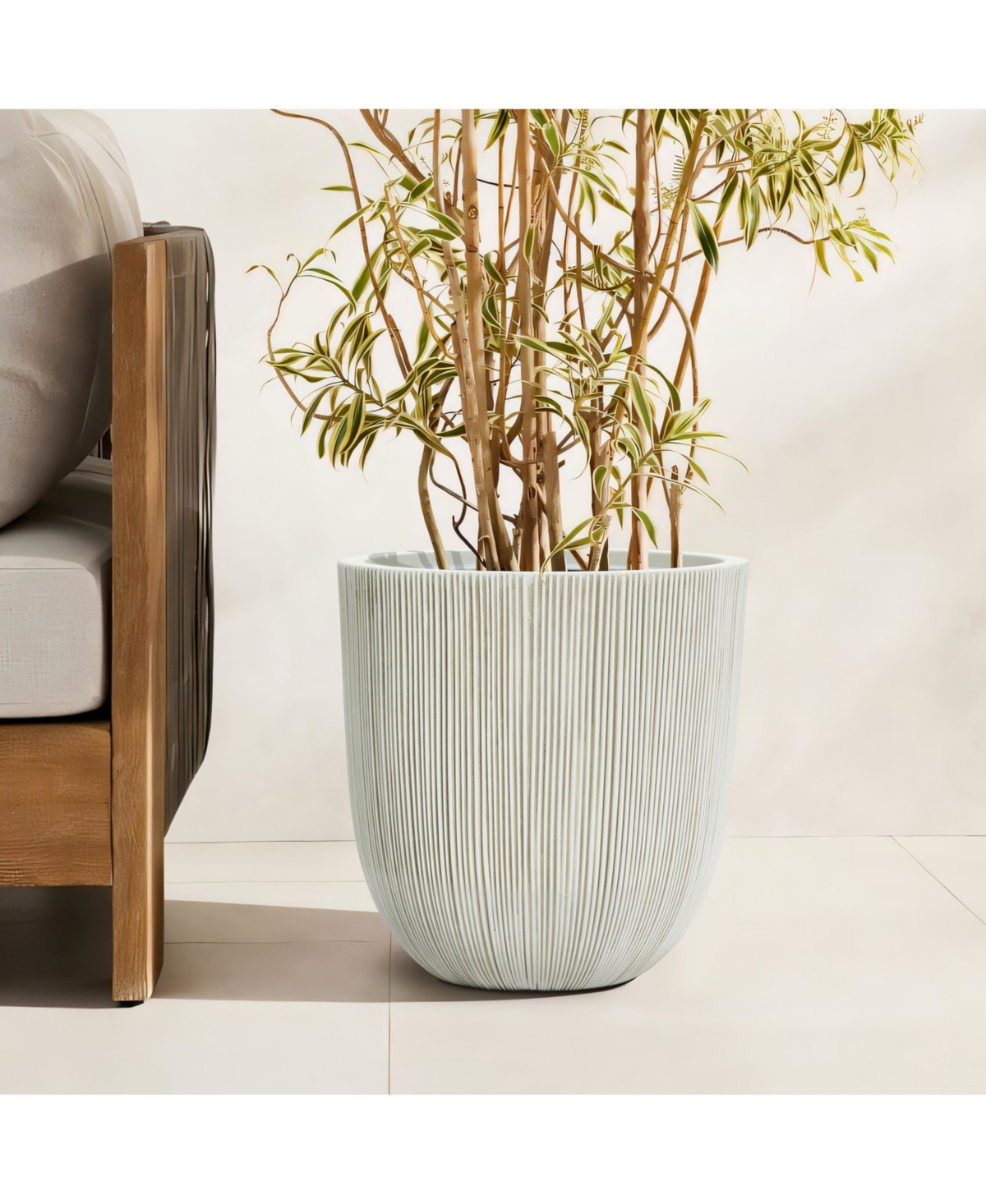 LuxenHome 2-Piece Tapered Round Plastic Planters Set, Mediterranean