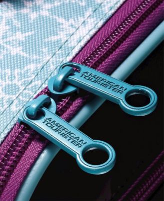 American Tourister Disney Frozen 18" Rolling Suitcase by American Tourister