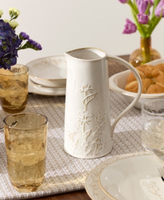 Homespun Pitcher, 82 oz.