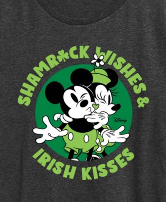 Plus Size Shamrock Wishes Irish Kisses Graphic Crewneck T-Shirt