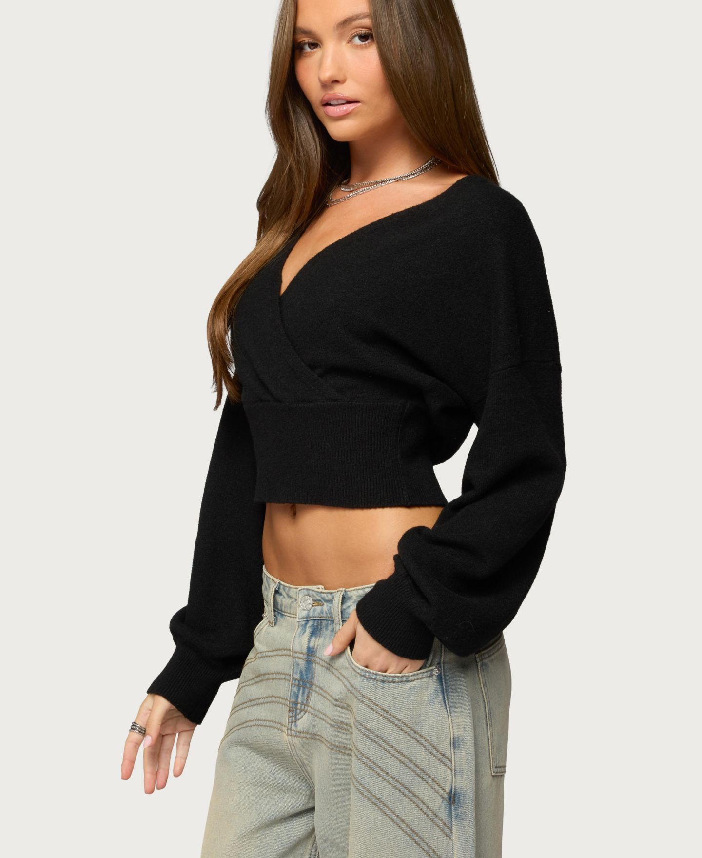 Женский свитер Edikted Lillia V Neck Wrap, цвет: Чёрный — фото 4