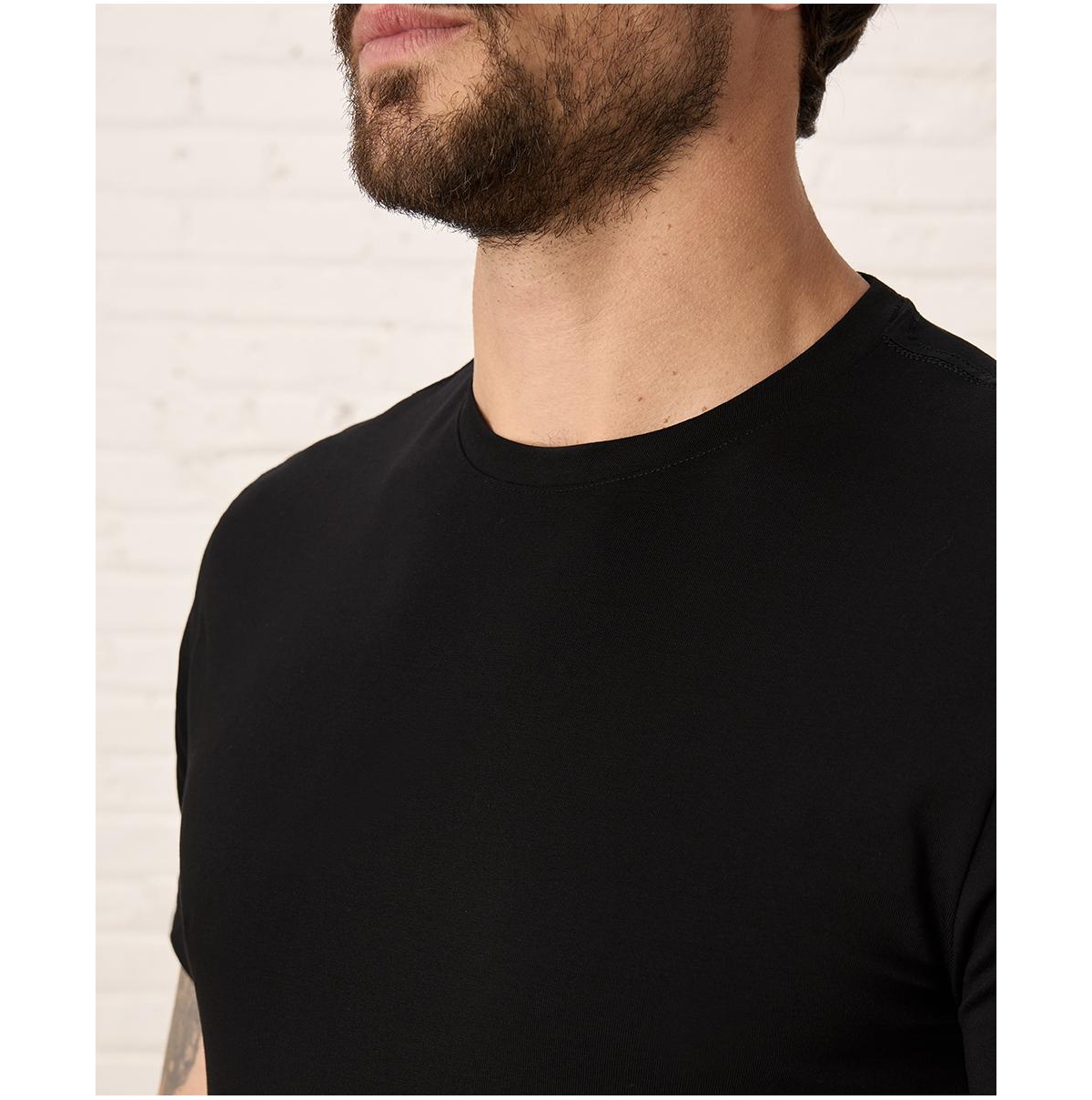 Pact Men's Luxe Signature Slim Crew Neck Tee Made With Organic Cotton
