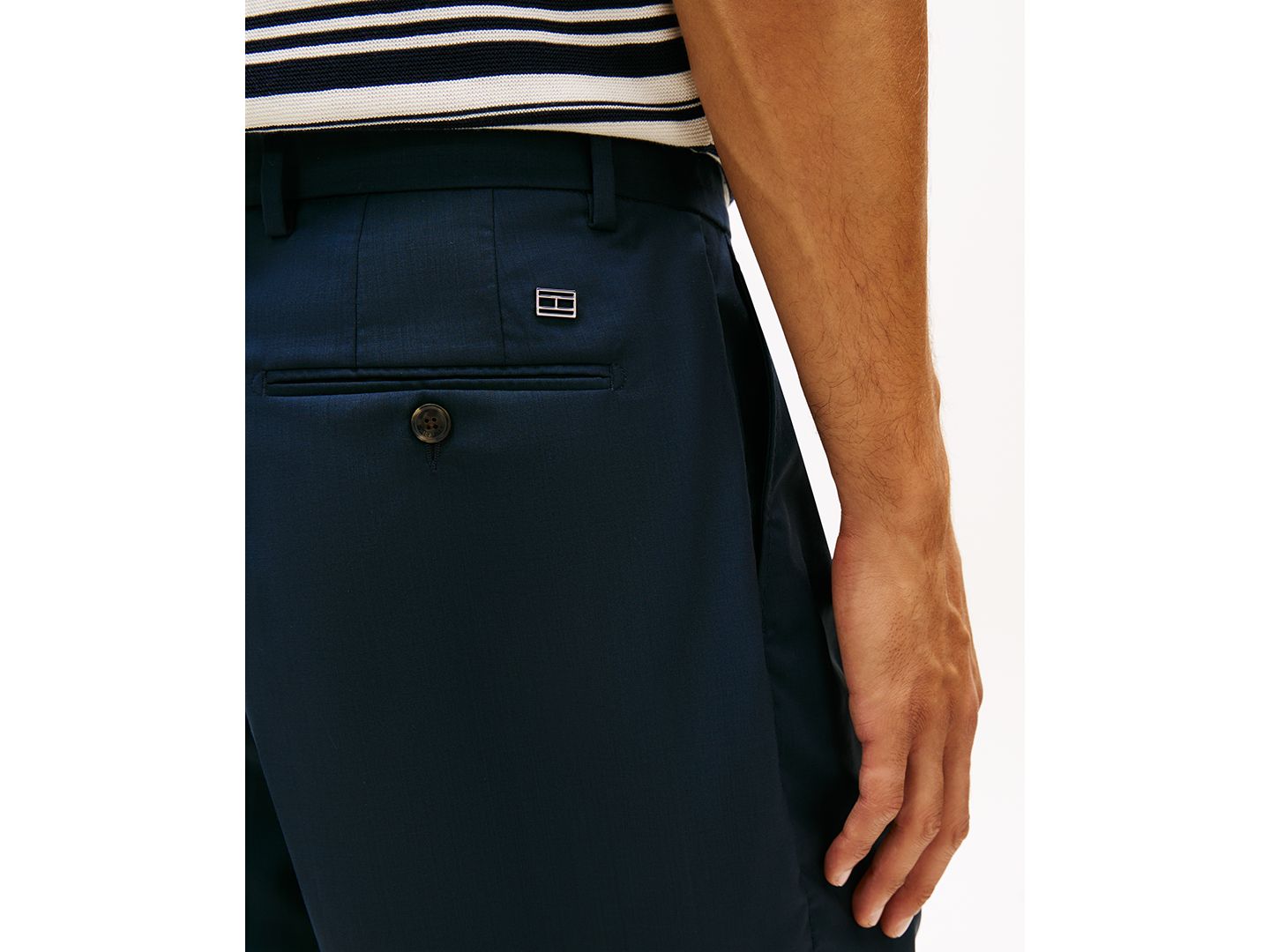 Мужские шорты Tommy Hilfiger 10" Summer Wool Regular-Fit Dress Shorts, цвет: Тёмно-синий — фото 3