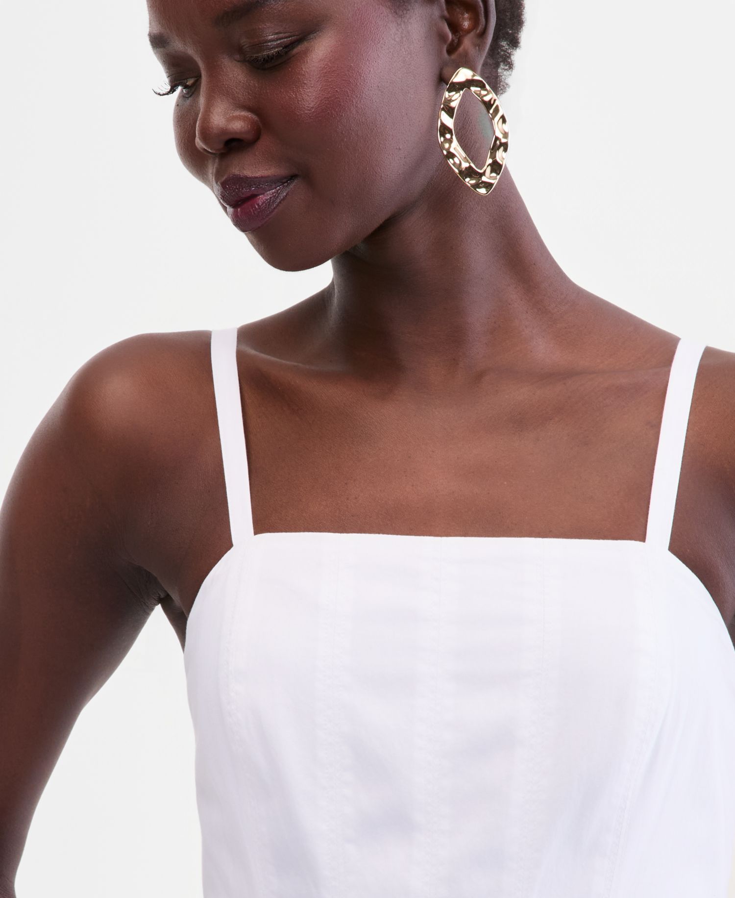 Women's Sleeveless Seamed Midi Dress