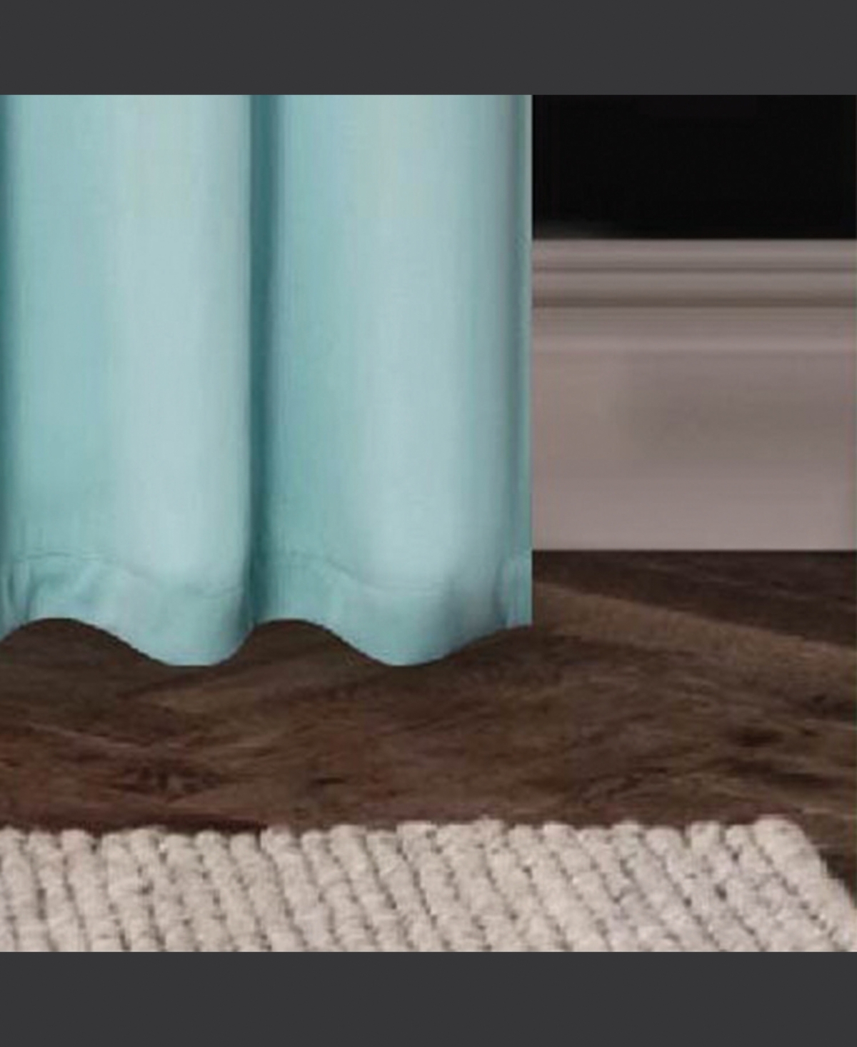 Rt Designers Collection 100% Polyester 250 Gsm Riley 100% Blackout Grommet Panel