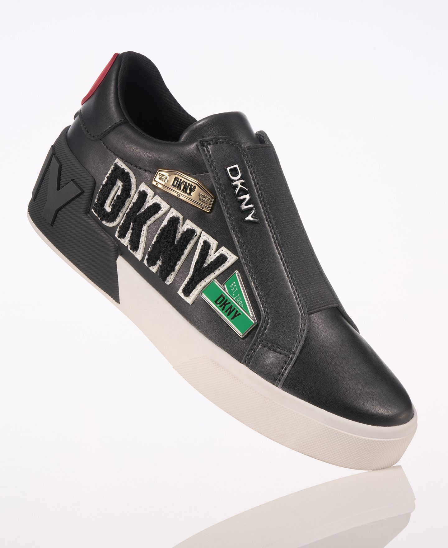 Женские кроссовки DKNY Mindy City Signs Slip-On, цвет: Чёрный — фото 6