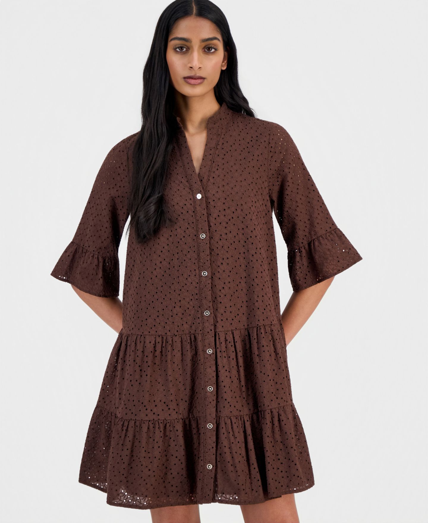 Женское платье Anne Klein Cotton Eyelet Tiered Swing Shirt Dress, цвет: Тёмный шоколадный — фото 1