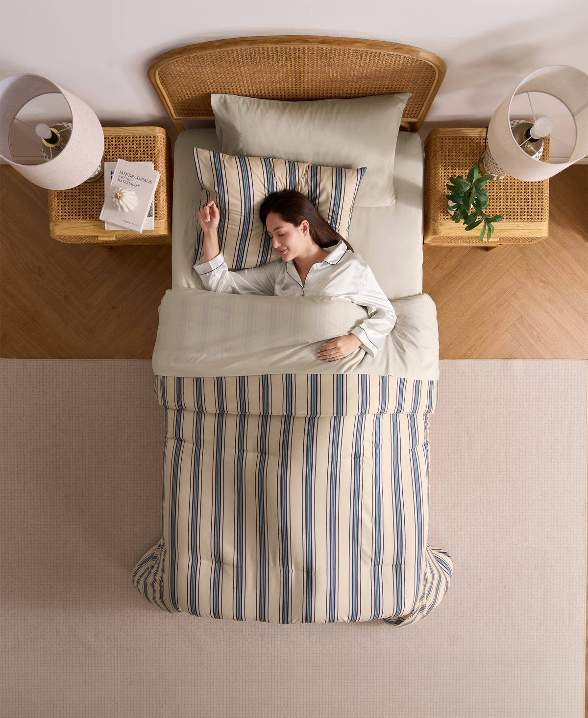 Nestl Luxury Soft Modern Striped Design -Pc. Comforter Set