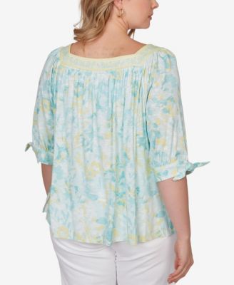 Plus Size Watercolor Floral Square Neck Top