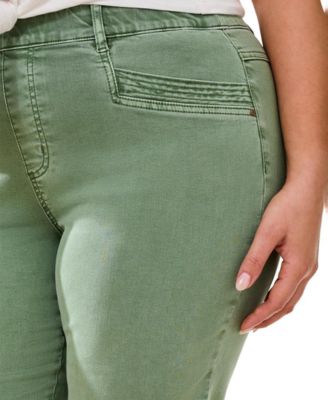 Plus Size Inclusive Comfort Stretch Pull-On Slim-Leg Capris Jeans