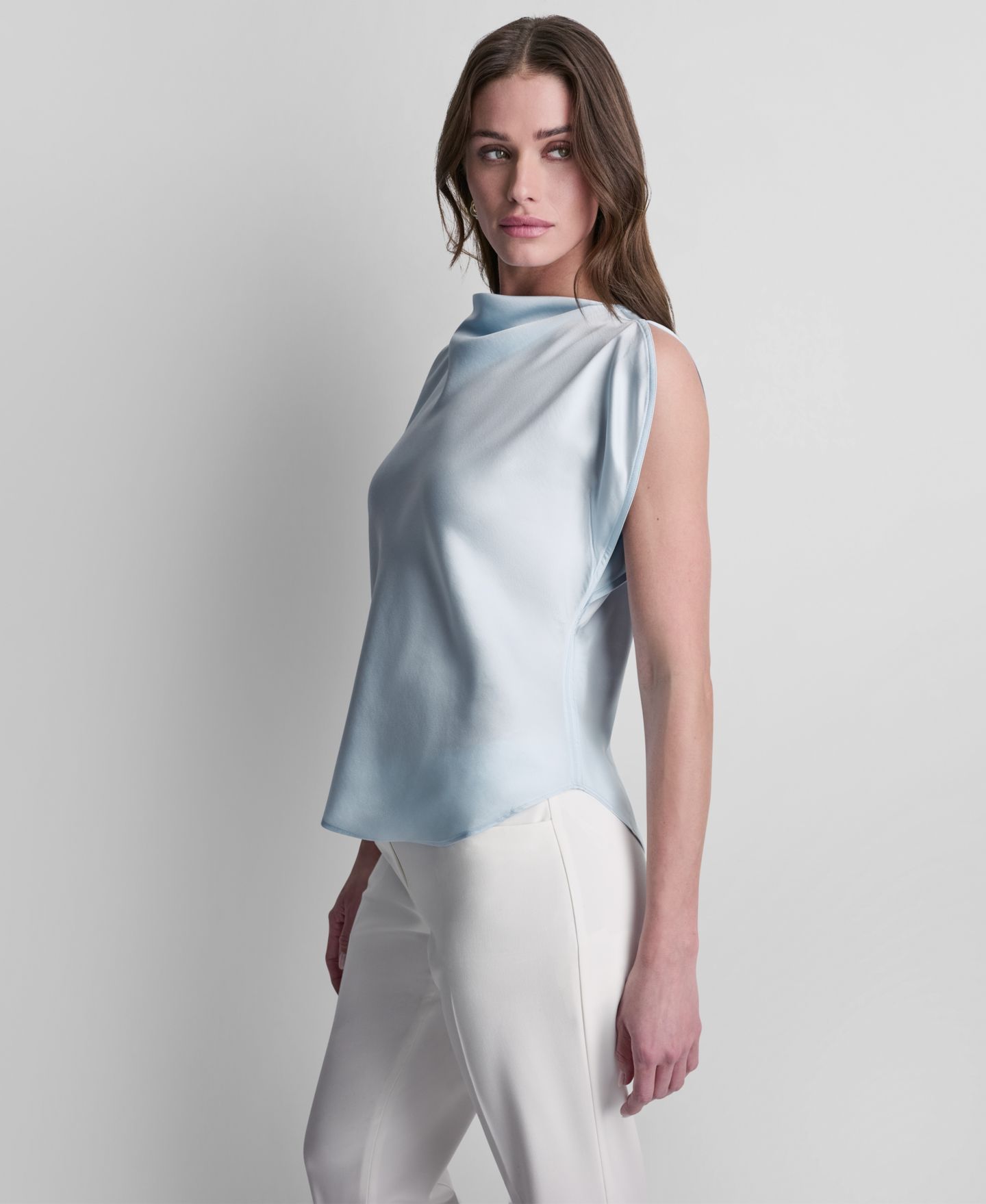 Женская блузка DKNY Petite Flutter Cowl Neck Blouse, цвет: Светлый синий — фото 3
