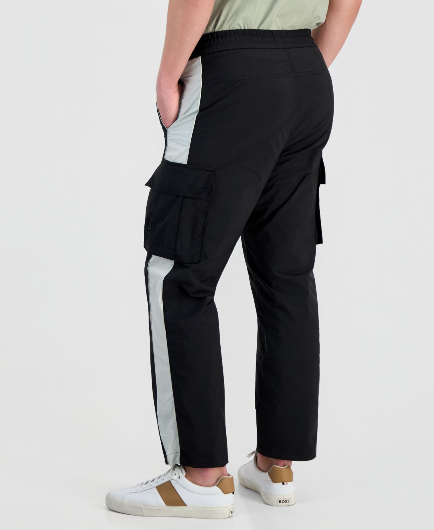 Мужские брюки Hugo Boss Colas Cargo, цвет: Чёрный — фото 2