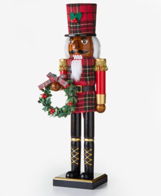 Heritage Checker with Wreath Nutcracker