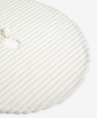 Opulence White with Pompom Tree Skirt