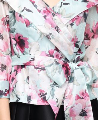 Women's V-Neck Portrait Collar Top