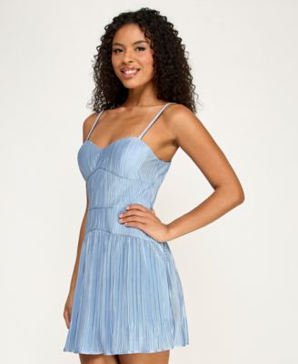 Juniors' Sweetheart Neck Pleated Dress
