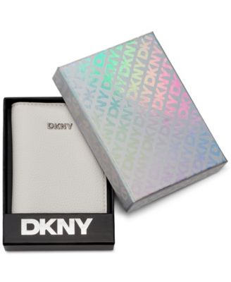 Boxed Lilah Snap Closure Mini Bifold Card Case