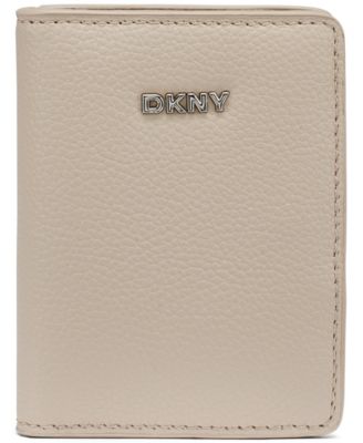 Boxed Lilah Snap Closure Mini Bifold Card Case