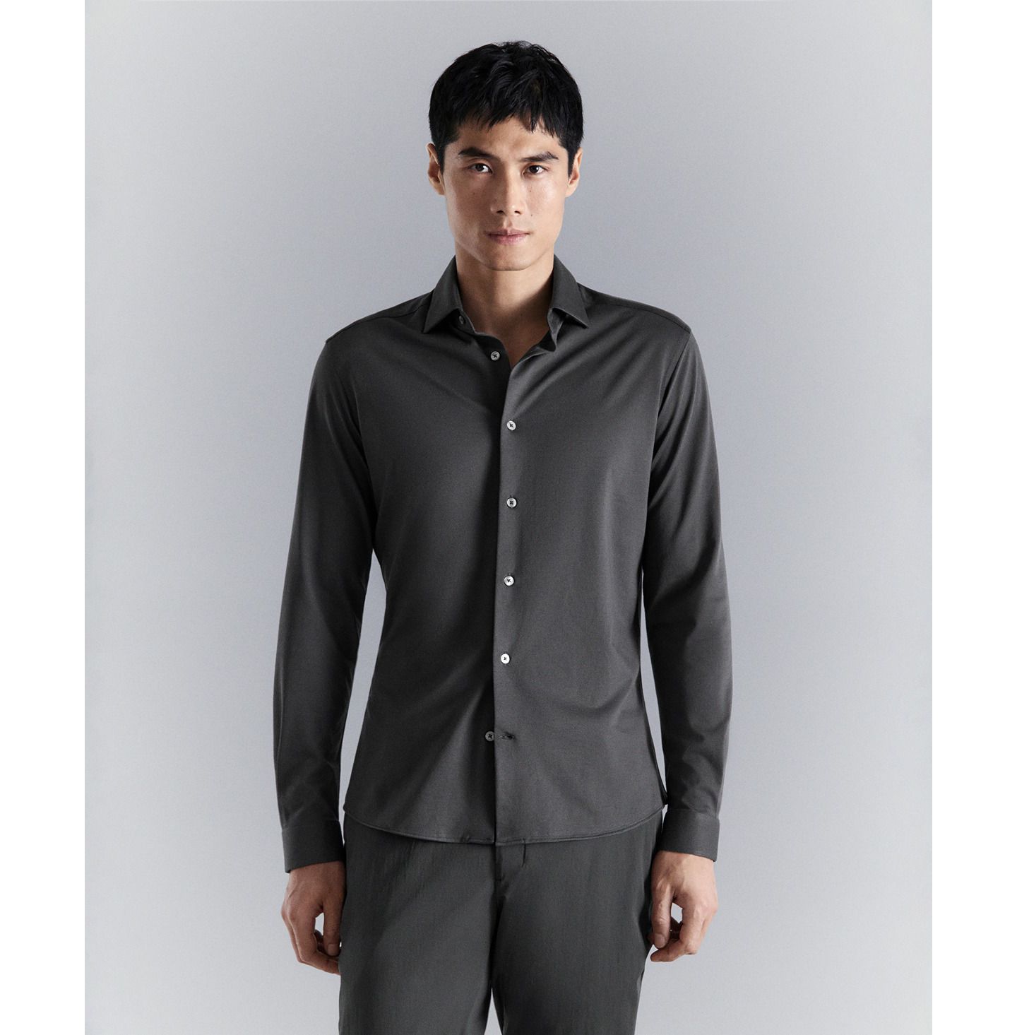 Мужская рубашка MANGO Comfort Stretch Non-Iron, цвет: Угольный — фото 1