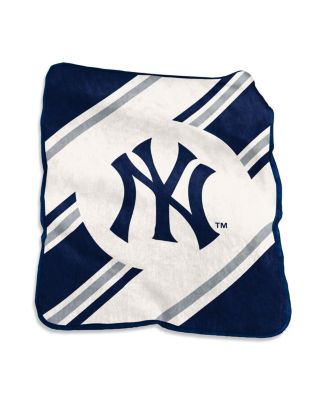 New York Yankees 50" x 60" Raschel Stripe Throw