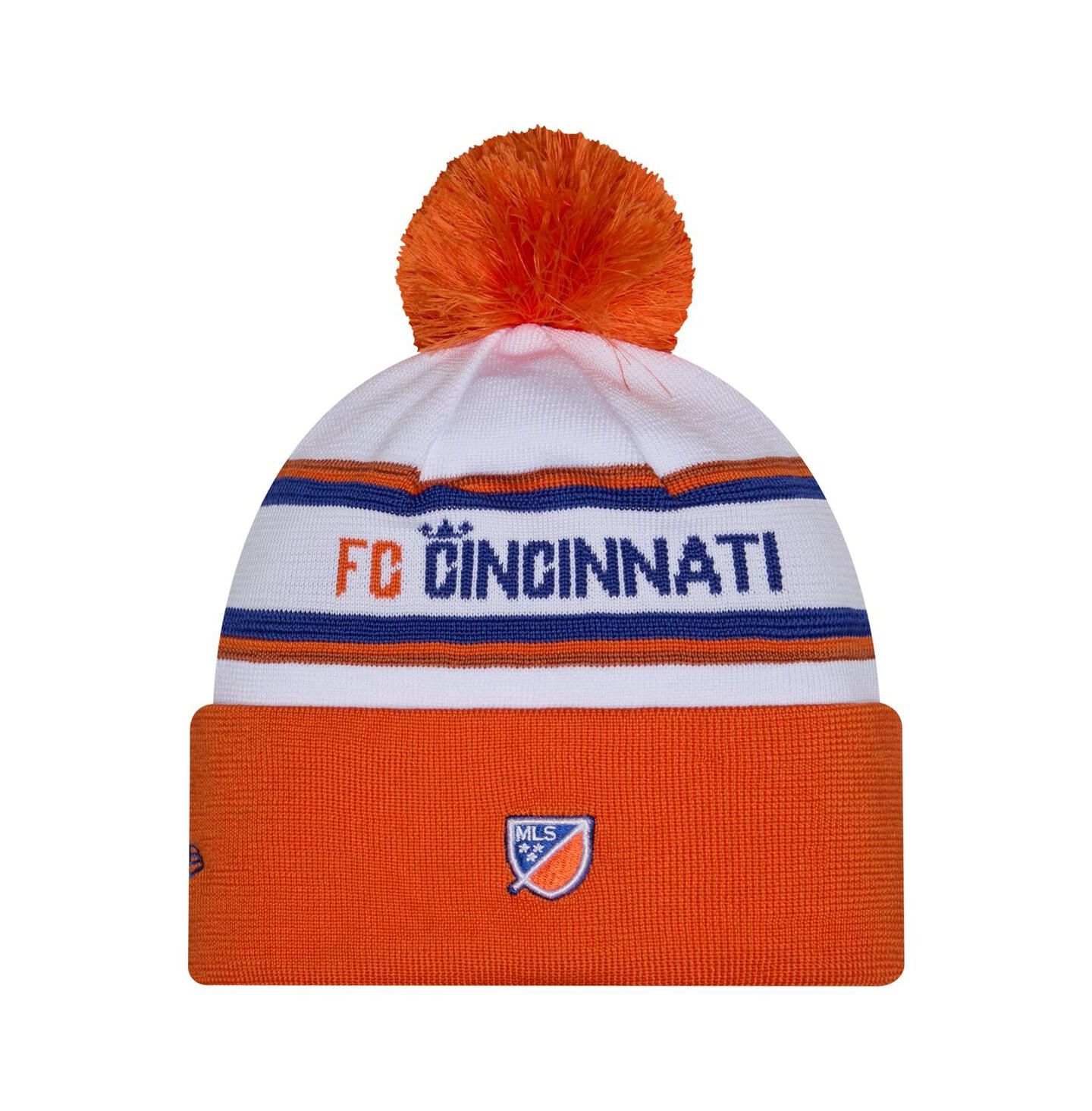 Мужские головные уборы New Era White FC Cincinnati 2026 Jersey Hook Cuffed Knit Hat with Pom — фото 2