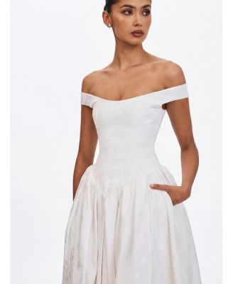 Women's Tinsley White Jacquard Bardot Wedding Gown