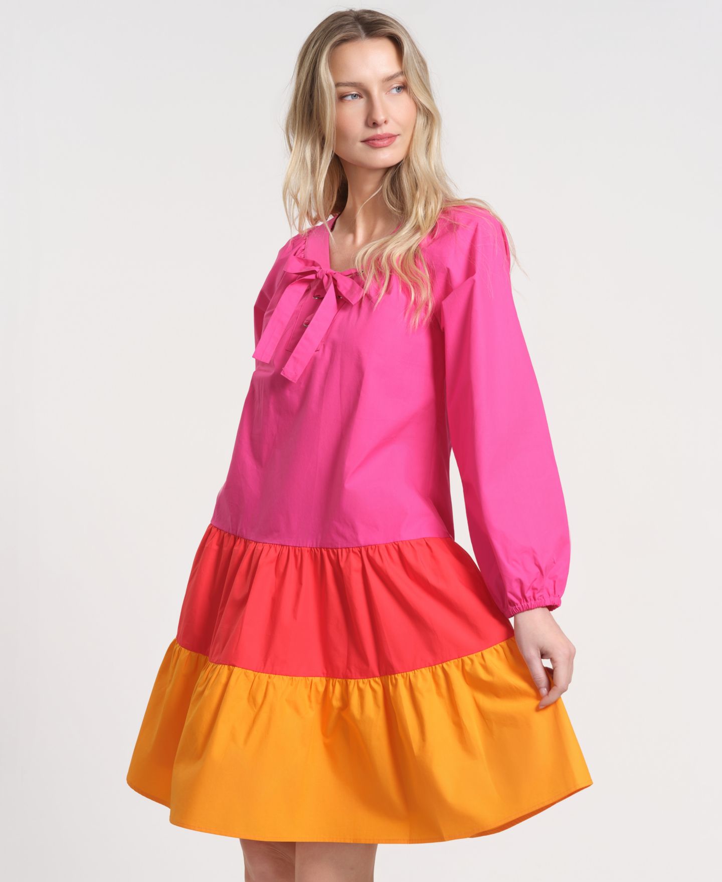 Женское платье Isaac Mizrahi Long-Sleeve Tiered Midi, цвет: Розовый разноцветный — фото 3